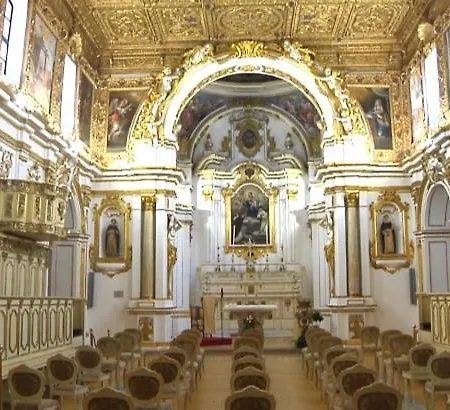 Pensión Ellebi Galleria E Dimora D'arte