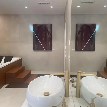 Ellebi Galleria E Dimora D'arte 4*