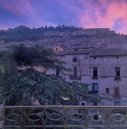 Ellebi Galleria E Dimora D'arte Pensión 4*