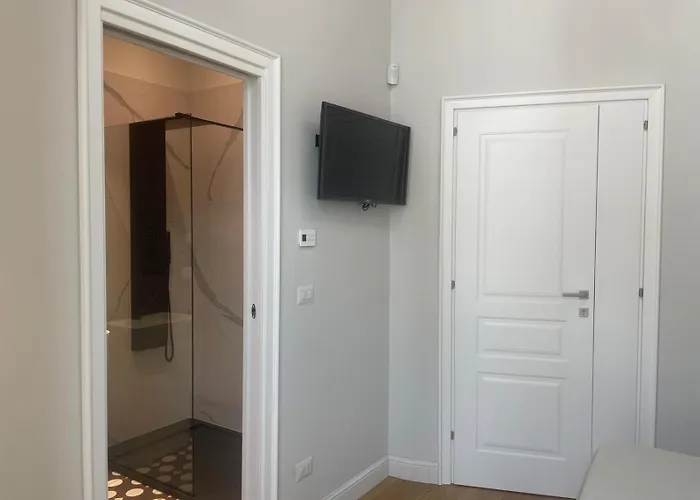 Ellebi Galleria E Dimora D'arte Cosença