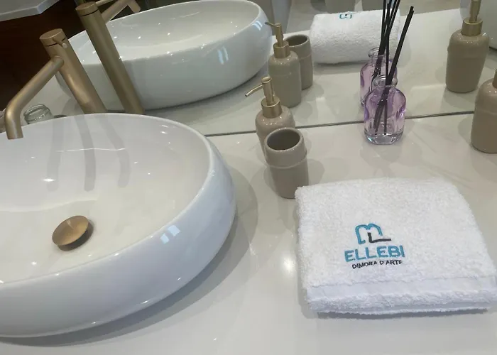 Casa de hóspedes Ellebi Galleria E Dimora D'arte Cosença